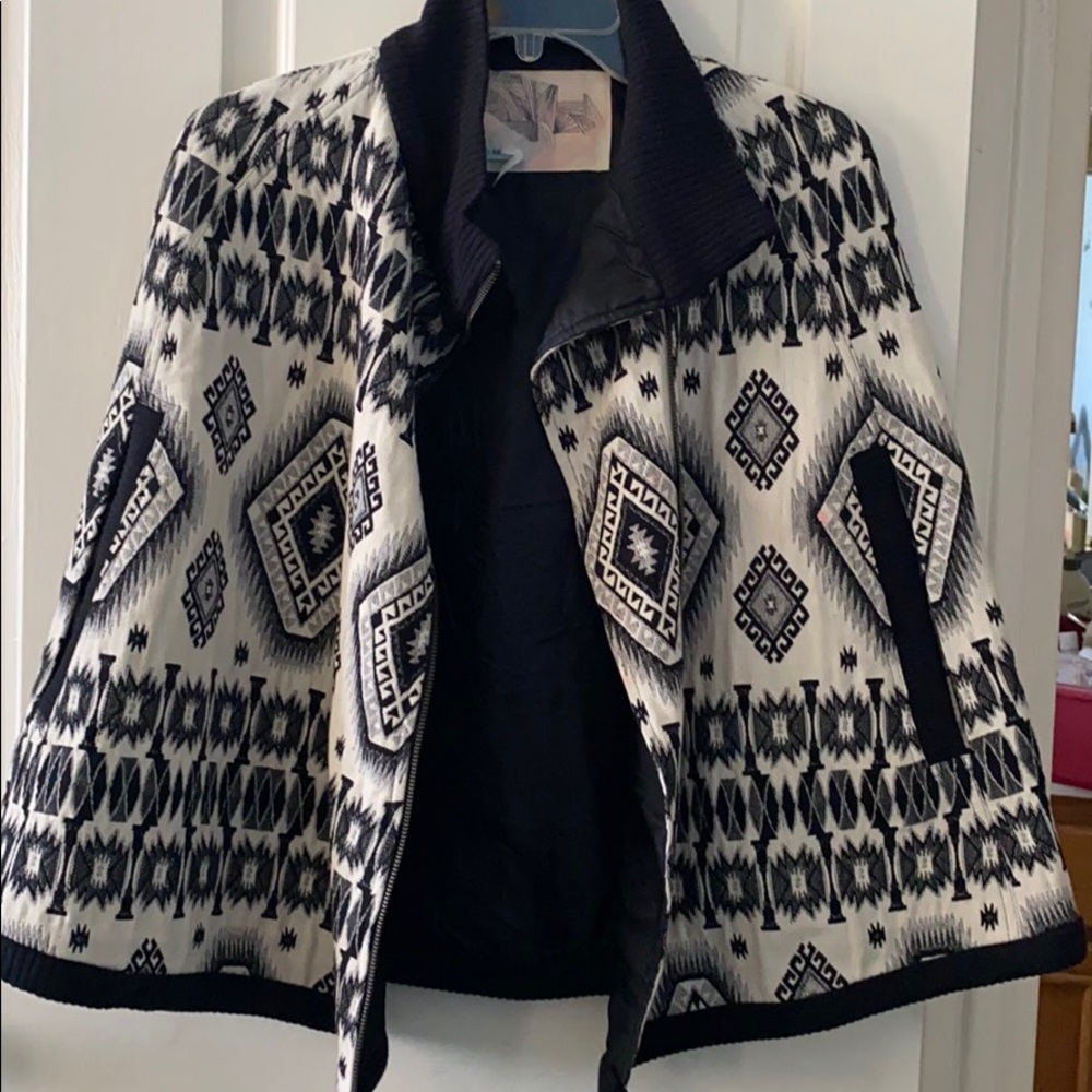 UO poncho